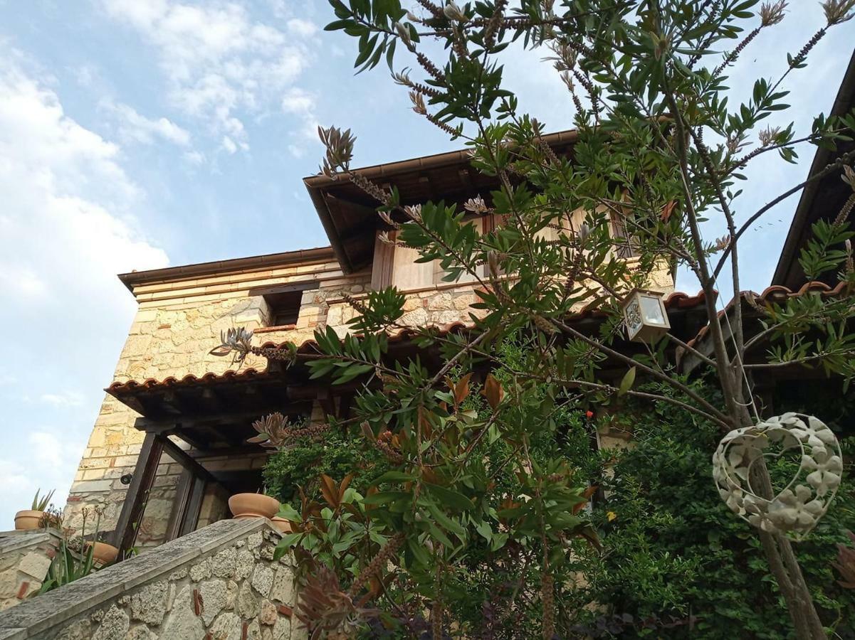 Villa Stone House Andromeda à Psakoudia Extérieur photo