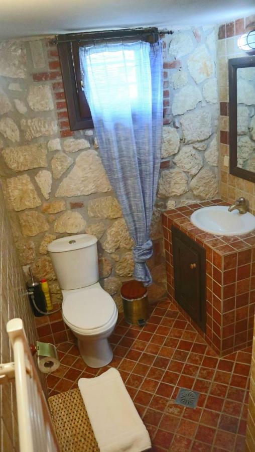 Villa Stone House Andromeda à Psakoudia Extérieur photo