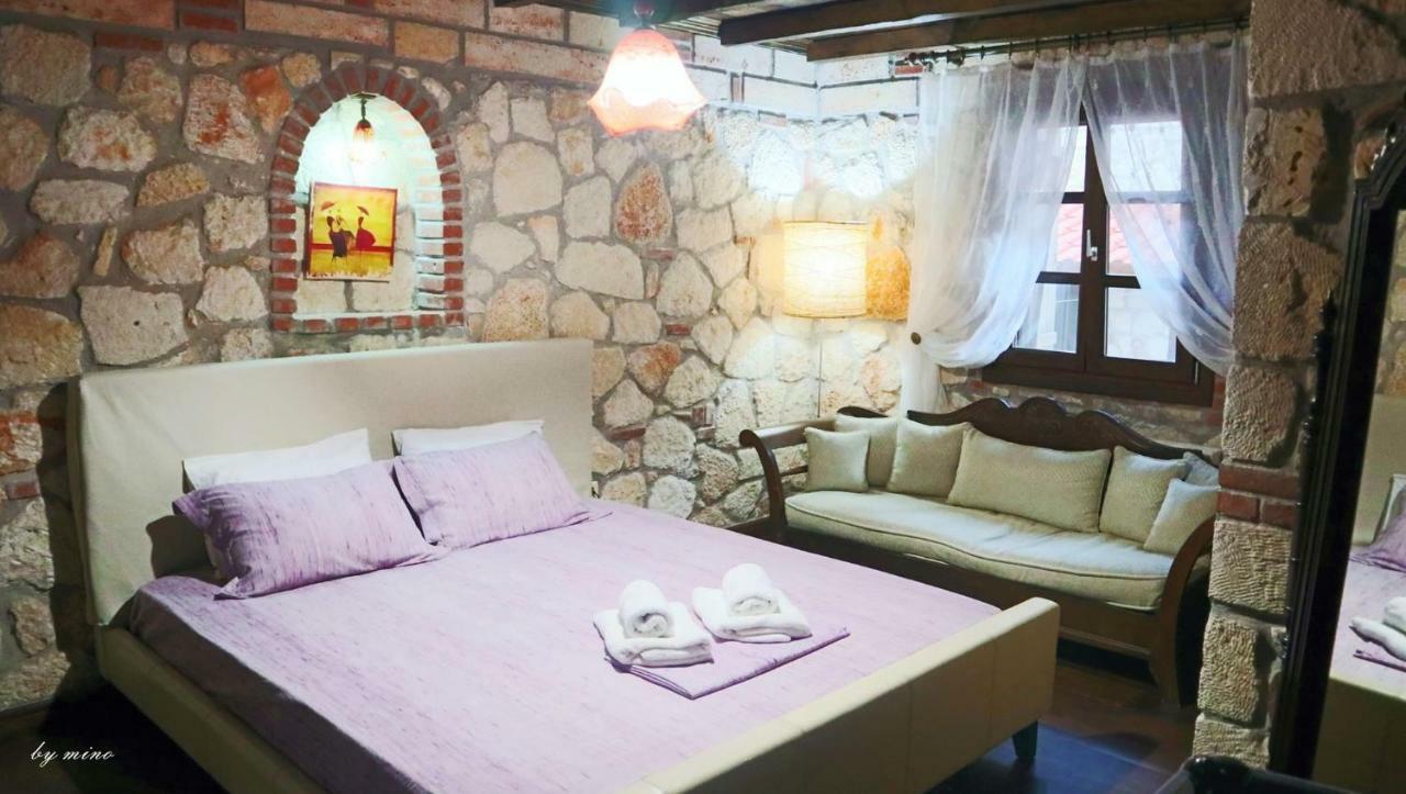 Villa Stone House Andromeda à Psakoudia Extérieur photo